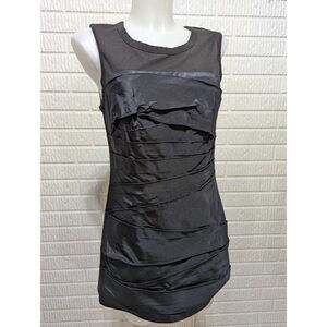 Vera Wang Size 6 Mini Dress Silk Front Form fitting Stretch Back